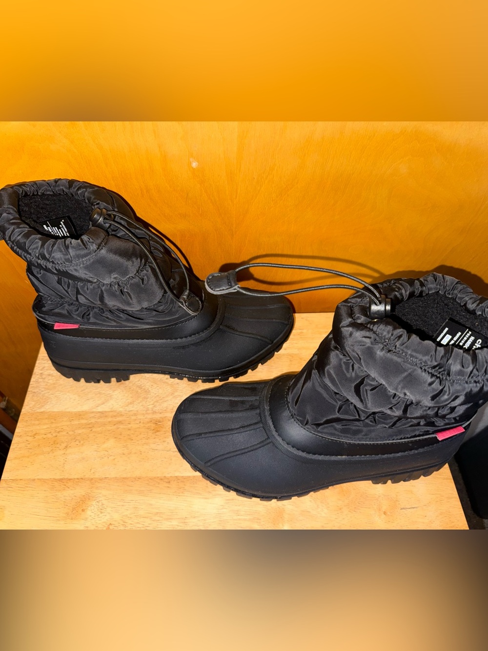 chooka Black Quilted Winter Rain Boots with Toggle